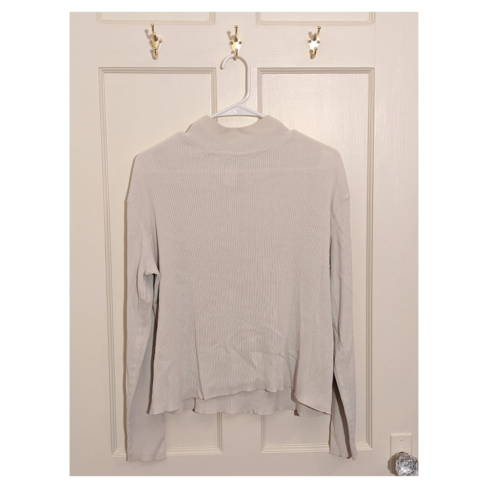 VINTAGE (est 90's) Coldwater Creek Vintage Silk Ribbed Turtleneck 🕊️